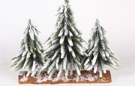 Pequeño árbol de Navidad para la nieve navideña